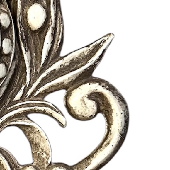 Hen Feathers Vintage Shabby Chic Wall Plant Candle Holder - Picture 9 of 11